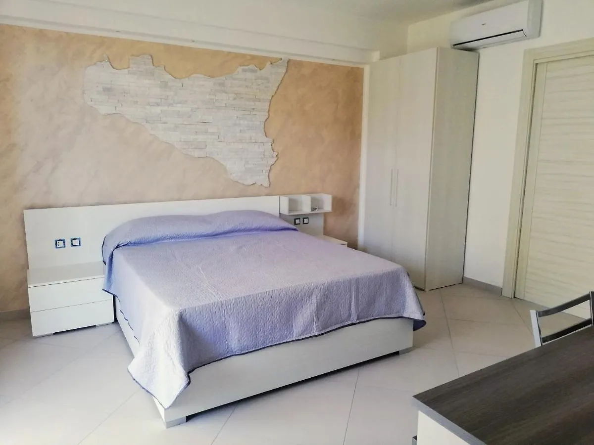 Residence Tre Gemme Trapani Couette-café