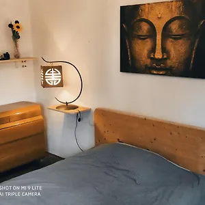 https://pippo-house-scandicci.it-tuscanyhotel.com